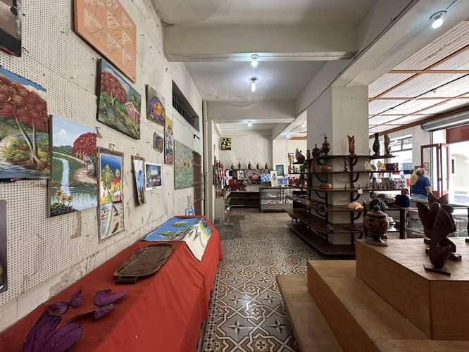 Local de 2 niveles en Venta- Zona colonial - Imagen 3