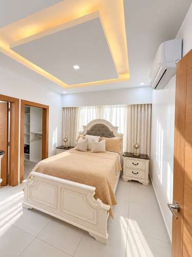 Se alquila apartamento amueblado de 2 habitaciones en Torre de lujo en Bella vista a pasos de Downtown Center.