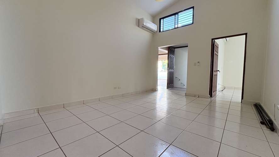 Alquiler Casa 4 habitaciones en Los Cacicazgos. Solo para Vivienda. No Comercio. US$3,500 - Imagen 16