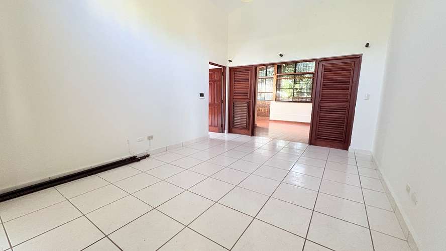 Alquiler Casa 4 habitaciones en Los Cacicazgos. Solo para Vivienda. No Comercio. US$3,500 - Imagen 11