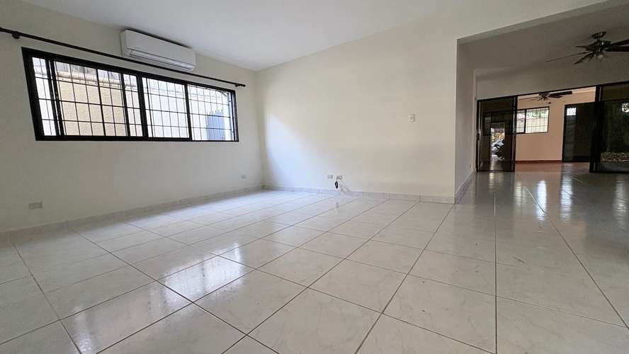 Alquiler Casa 4 habitaciones en Los Cacicazgos. Solo para Vivienda. No Comercio. US$3,500 - Imagen 4