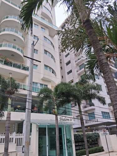 Se alquila, Apartamento 3Hab Amueblado Piso Alto c/Vista, Piscina, Sauna, Lobby y Gym en Naco 