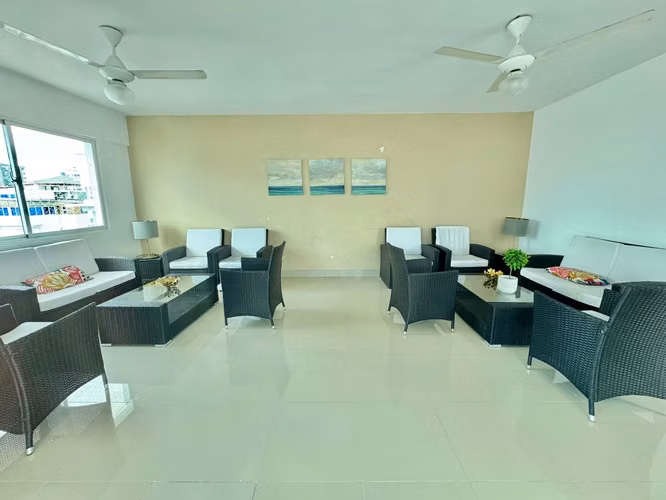 Apartamento Amueblado de 2 Habitaciones con Terraza en Bella Vista Sur | - Imagen 14