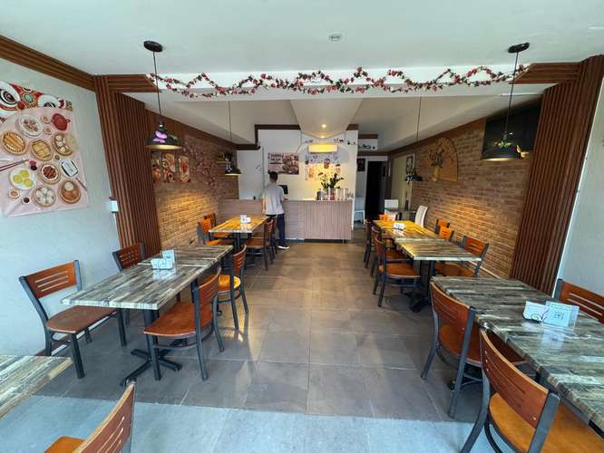 Excelente local de oportunidad en La Esperilla ideal para restaurantes y tiendas . - Imagen 2