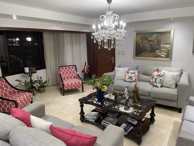 Vendo apartamento clásico en Bella Vista - Imagen 4