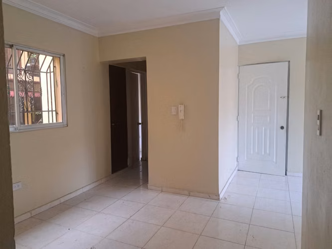 Alquilo Apartamento 2do piso, 3 Habitaciones, Km14 Aut. Duarte. - Imagen 7