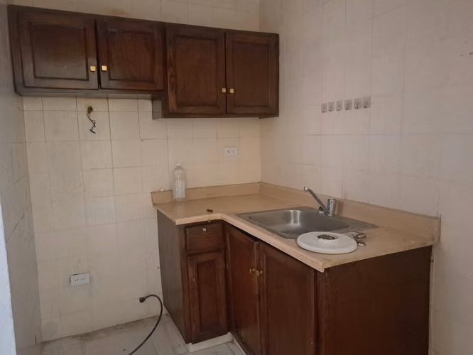 Alquilo Apartamento 2do piso, 3 Habitaciones, Km14 Aut. Duarte. - Imagen 4