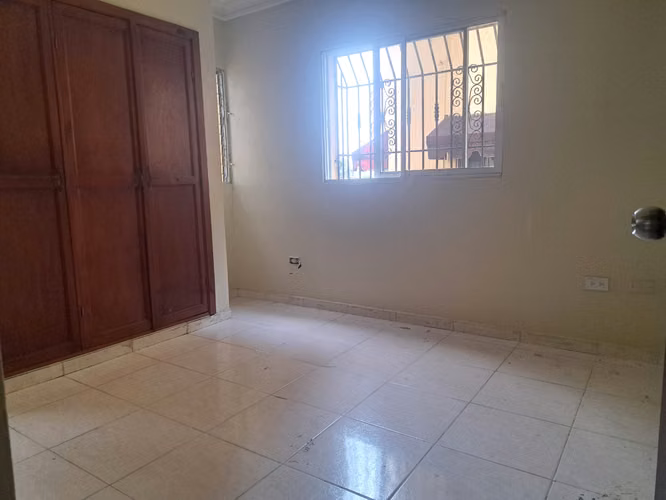 Alquilo Apartamento 2do piso, 3 Habitaciones, Km14 Aut. Duarte. - Imagen 5