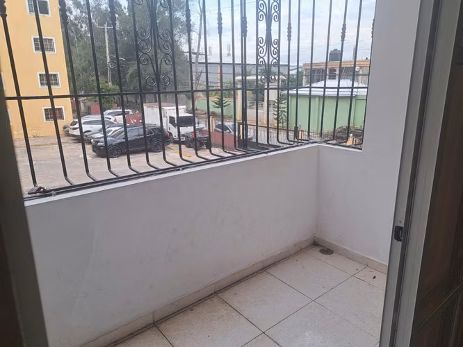 Alquilo Apartamento 2do piso, 3 Habitaciones, Km14 Aut. Duarte. - Imagen 3