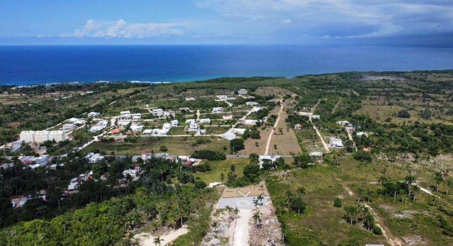 SOLAR EN VENTA CON VISTAS AL MAR, UBICADO EN LOS VALLES DE CABRERA, CON 469 Mts2,