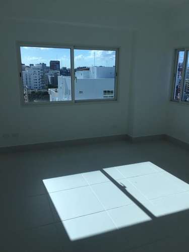 Venta en El Vergel: 3 Habitaciones y 2 Parqueos - Imagen 3