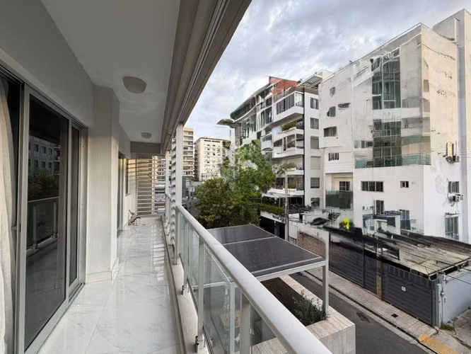 Apartamento en venta en Evaristo Morales dos habitaciones 130 mts2 - Imagen 9