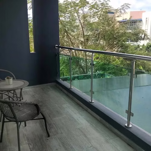 Alquiler Apartamento 190m2 Amueblado en Prado Oriental, autopista san is- 3 Habitaciones, 2.5 Baños, 2 Parqueos Techados - Imagen 5