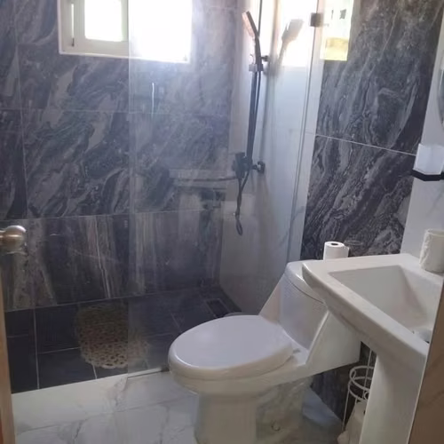 Alquiler Apartamento 190m2 Amueblado en Prado Oriental, autopista san is- 3 Habitaciones, 2.5 Baños, 2 Parqueos Techados - Imagen 6