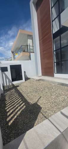 CASA EN RESIDENCIA DE LUJO EN VENTA – CERRO ALTO, SANTIAGO - Imagen 10