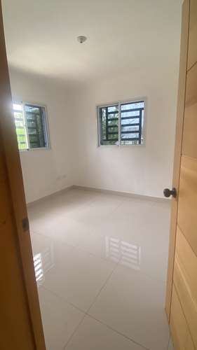 Apartamento en alquiler, 3 Habitaciones, en la Jacobo Majluta, con piscina - Imagen 2