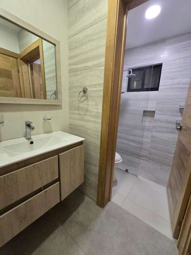 Apartamento con línea blanca, 2 Habitaciones, en Evaristo Morales, Picuzzi, Gym - Imagen 2
