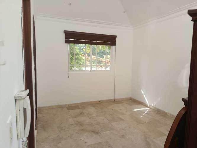 Amplia Casa en Alquiler, 4 Habitaciones, Altos De Arroyo Hondo II, Piscina, Terraza - Imagen 8