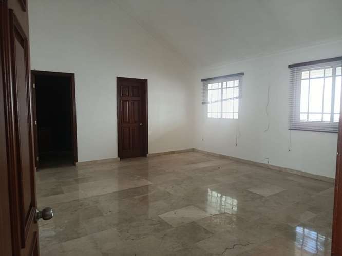 Amplia Casa en Alquiler, 4 Habitaciones, Altos De Arroyo Hondo II, Piscina, Terraza - Imagen 11