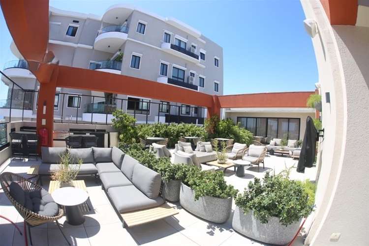Apartamento Amueblado, 2 Habitaciones, Bella Vista, Cine, Piscina con vista al mar - Imagen 10