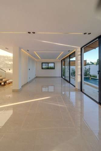 Casa de Lujo en Venta en Santiago de los Caballeros / Gurabo de 4 habitaciones  - Imagen 3