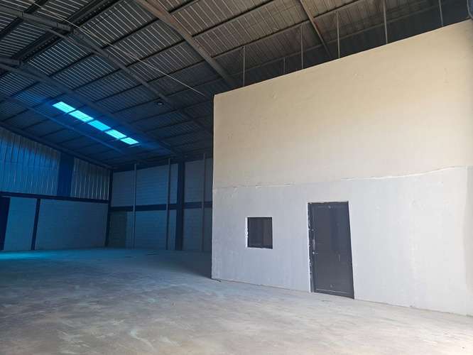 Alquilo Nave de 900 m2 próximo a Autopista de las Américas - Imagen 3