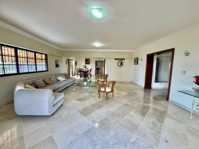 Apartamento de 3 Habitaciones con Vista al Mar en La Esperilla | Venta y Alquiler Amueblado - Imagen 3