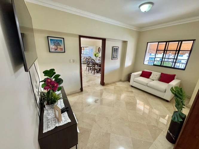 Apartamento de 3 Habitaciones con Vista al Mar en La Esperilla | Venta y Alquiler Amueblado - Imagen 12
