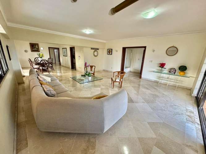 Apartamento de 3 Habitaciones con Vista al Mar en La Esperilla | Venta y Alquiler Amueblado - Imagen 4