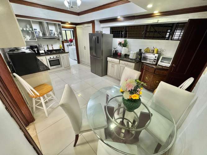 Apartamento de 3 Habitaciones con Vista al Mar en La Esperilla | Venta y Alquiler Amueblado - Imagen 8