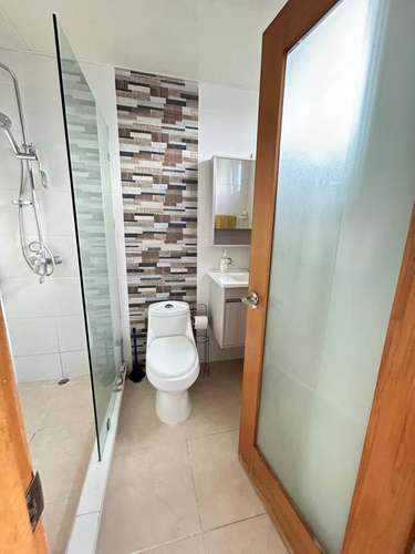Moderno apartamento en renta de 3 habitaciones en La Esperilla - Imagen 6