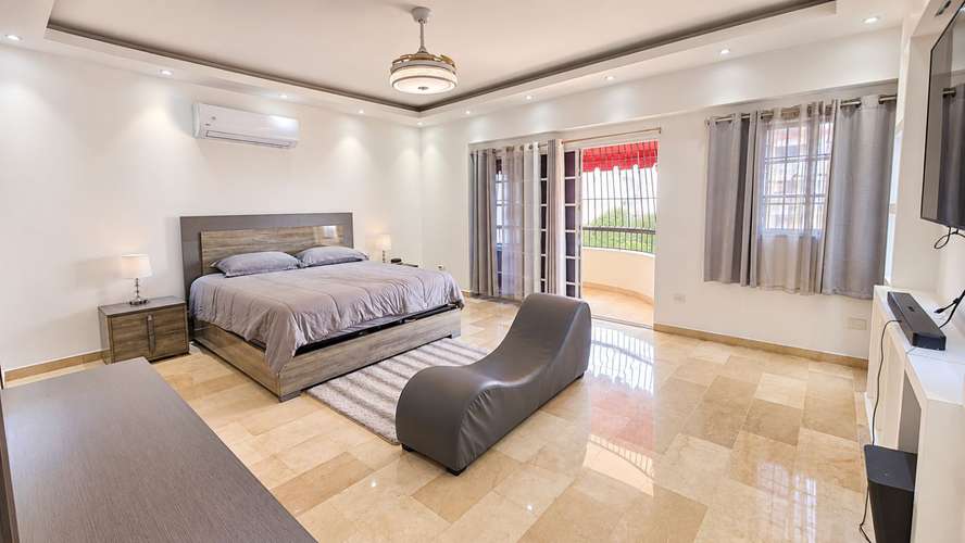 Penthouse de 1 nivel pisos completo, con 4 habitaciones, 4 baños y terraza - Imagen 12