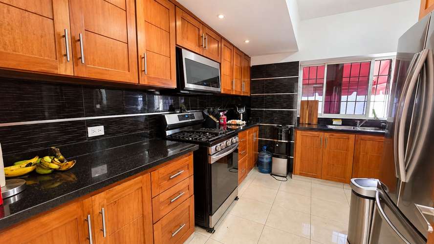 Penthouse de 1 nivel pisos completo, con 4 habitaciones, 4 baños y terraza - Imagen 16