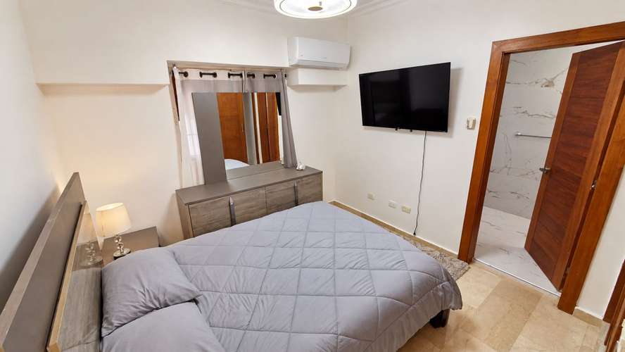 Penthouse de 1 nivel pisos completo, con 4 habitaciones, 4 baños y terraza - Imagen 5