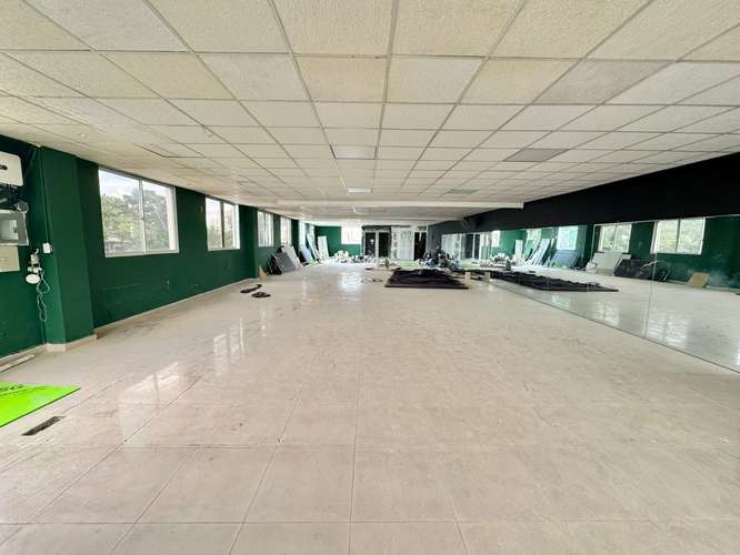 Local Comercial en Alquiler ENSANCHE QUISQUEYA USD 3,600.00 (Mantenimiento incluido)  CARACTERÍSTICAS DE LA OFICINA:  -  - Imagen 2