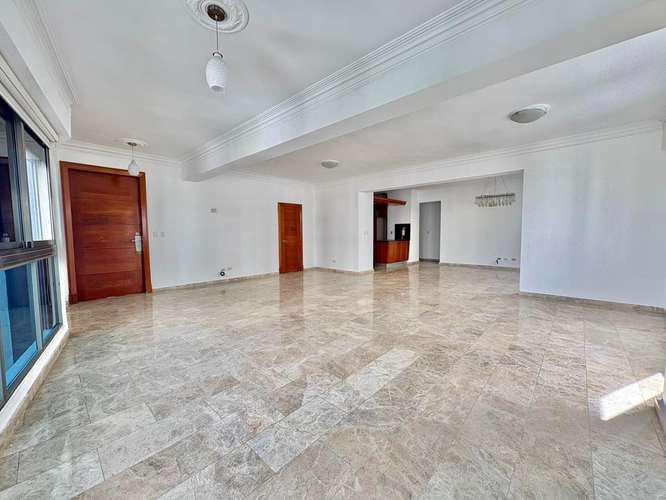 Apartamento en Venta LOS CACICAZGOS USD 535,000.00 Mantenimiento: RD$18,000.00  CARACTERÍSTICAS DEL APARTAMENTO:  - 277.