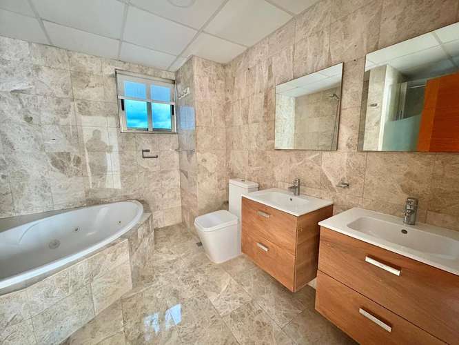 Apartamento en Venta LOS CACICAZGOS USD 535,000.00 Mantenimiento: RD$18,000.00  CARACTERÍSTICAS DEL APARTAMENTO:  - 277.