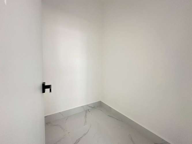 Apartamento con L/B en Alquiler - Evaristo Morales - Imagen 6