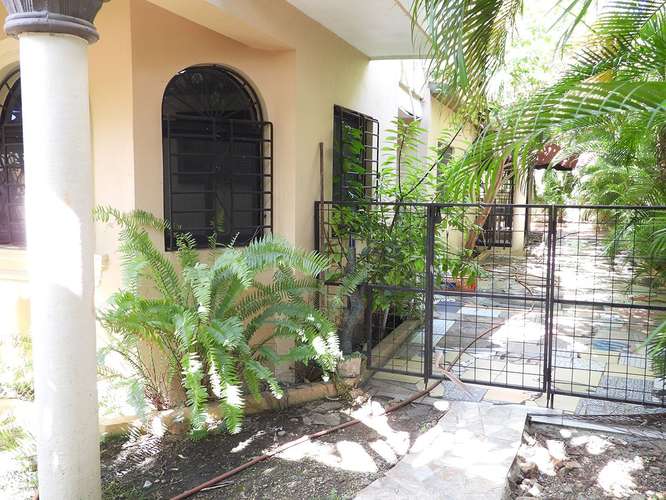 Casa en La Urbanización Italia Con Mucho Patio en venta 