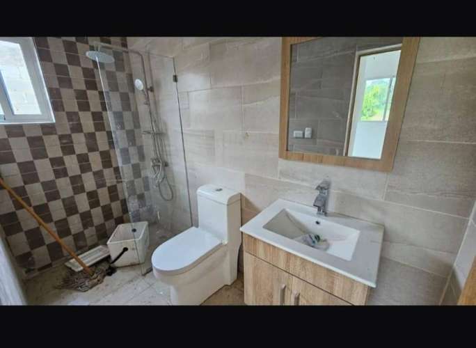 Casa en venta 2 niveles - Av. República de Colombia - Imagen 2