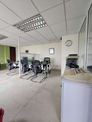 Alquilo oficina Comercial en la Rómulo Betancourt - Imagen 3
