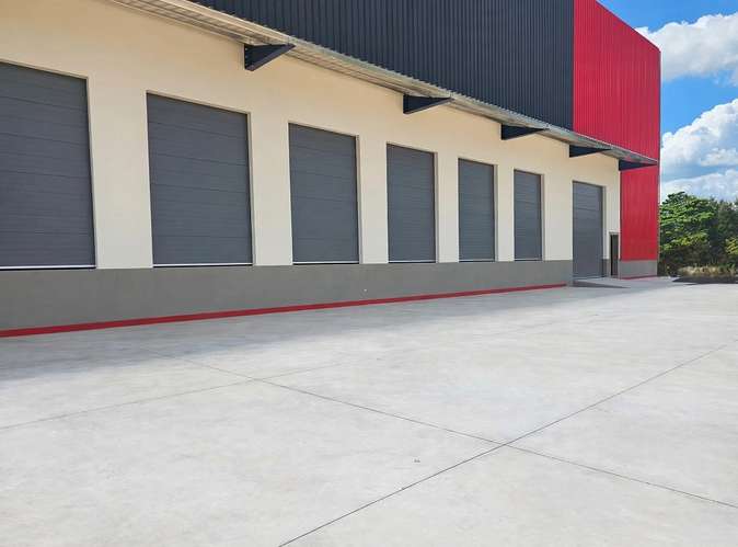 Alquilo Nave de 4250 m2 próximo Autopista Duarte - Imagen 2