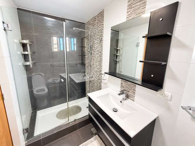 Se Alquila Apartamento Amueblado De 2 Habitaciones En Evaristo Morales - Imagen 7