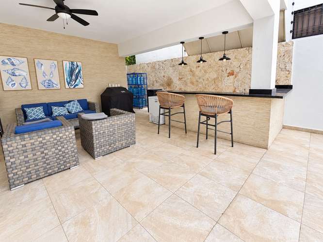 Se Alquila Apartamento Amueblado De 2 Habitaciones En Evaristo Morales - Imagen 12