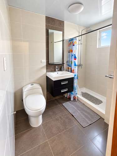 Se Alquila Apartamento Amueblado De 2 Habitaciones En Evaristo Morales - Imagen 9