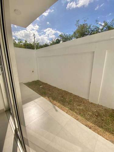 Venta de townhouse nuevo con jacuzzi privado en Juan Dolio - Imagen 18