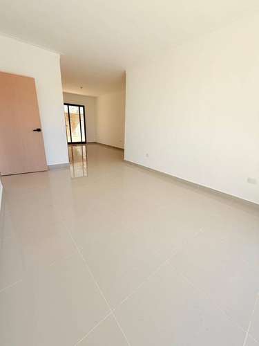 Venta de apartamento en Prado Oriental, 1er nivel con patio, listo para entrega