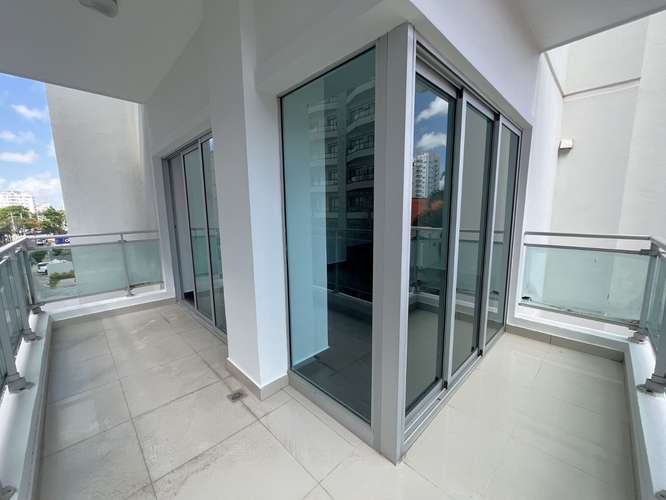 Apartamento en Alquiler en Piantini de DOS Habitaciones con Línea Blanca - Imagen 5