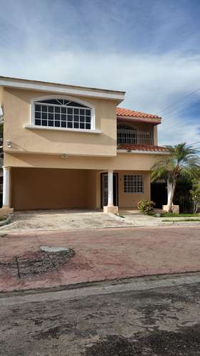 Vendo villa en juan dolio