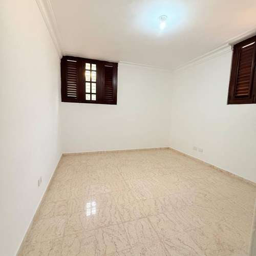 Casa de 5 Habitaciones y 500 m² de Solar en Alquiler en La Castellana La Castellana, Santo Domingo D.N.  Renta